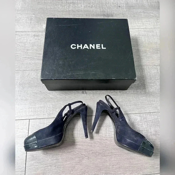 Chanel Captoe Slingback Suede Heels - Picture 4 of 8